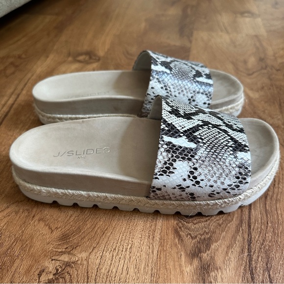 J/SLIDES Libby Sandal - Picture 5 of 8